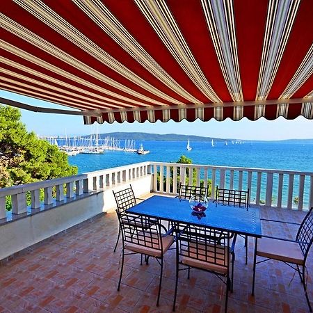 Apartment Luxury Cream Kastela Oda fotoğraf