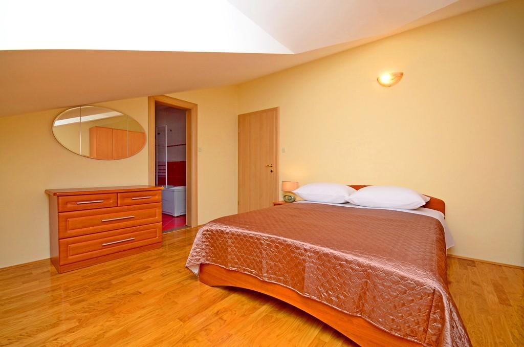Apartment Luxury Cream Kastela Oda fotoğraf