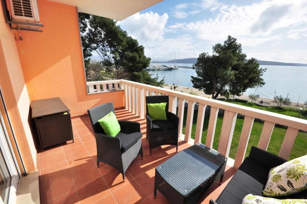 Apartment Luxury Cream Kastela Oda fotoğraf