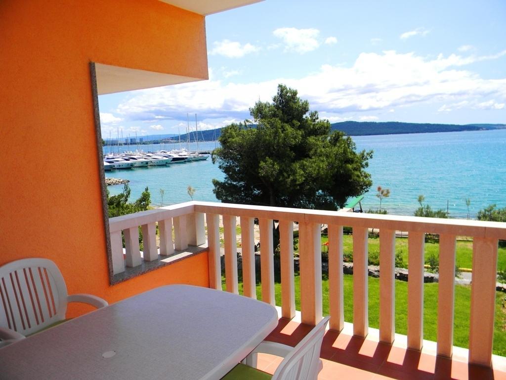 Apartment Luxury Cream Kastela Oda fotoğraf